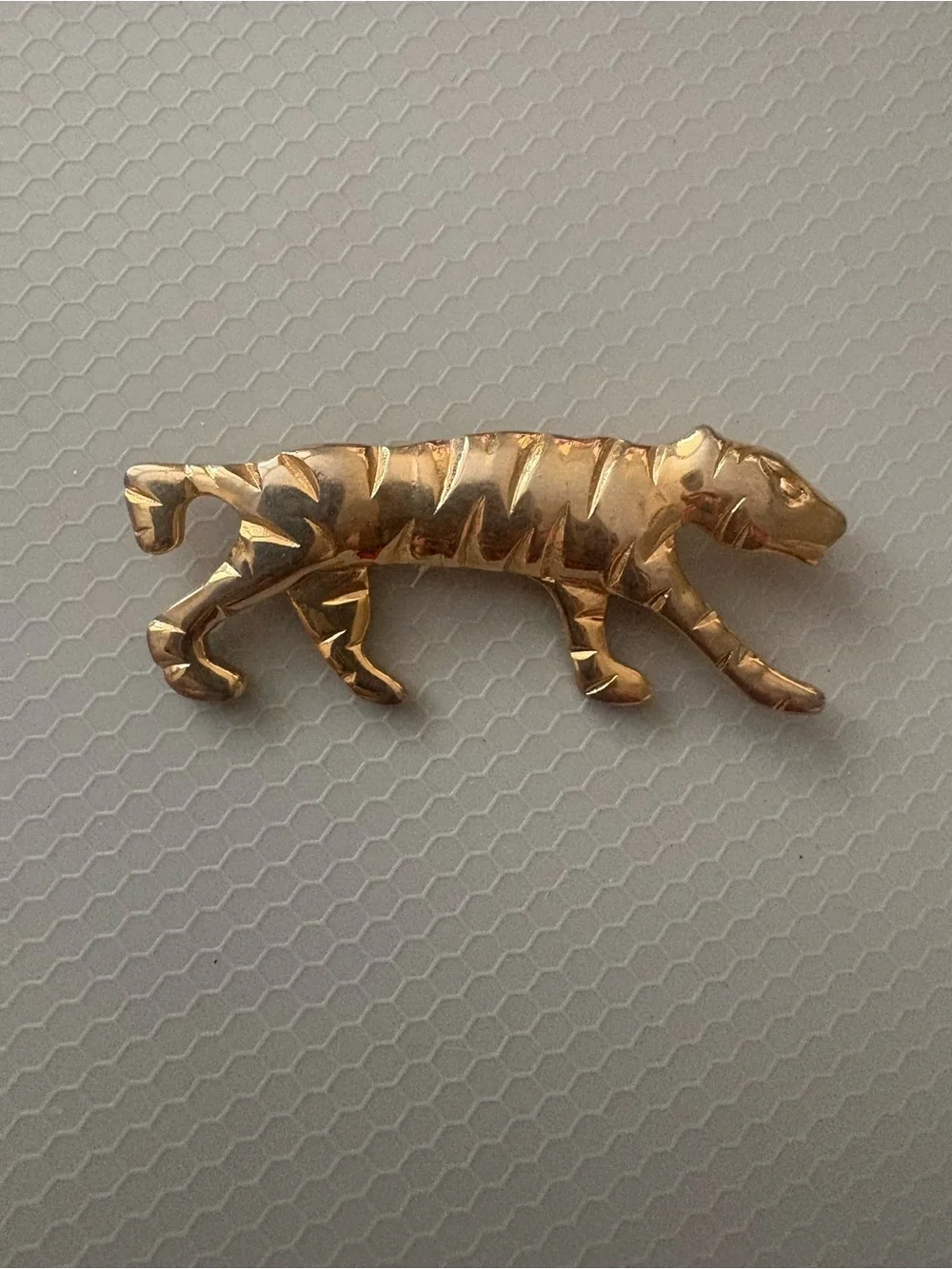 Gold Tiger-Shaped Lapel Pin for Men or Women